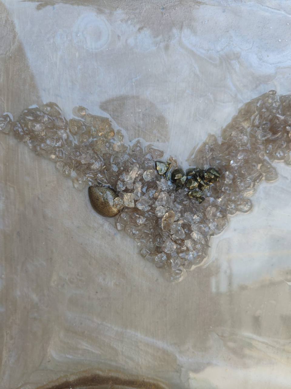 Resin canvas